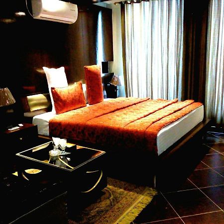 Bling Hotel International Мултан Екстер'єр фото